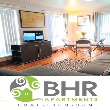 Perfect Central City Location - Parking - 3 Beds - 2 Bedrooms Belfast Ngoại thất bức ảnh