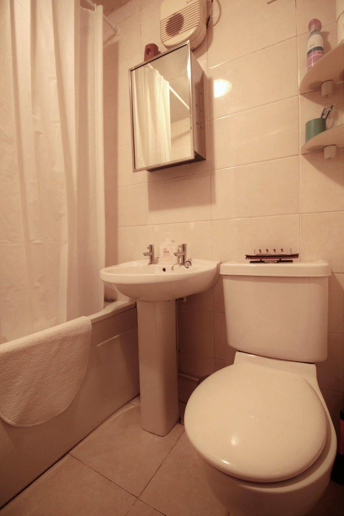Perfect Central City Location - Parking - 3 Beds - 2 Bedrooms Belfast Ngoại thất bức ảnh