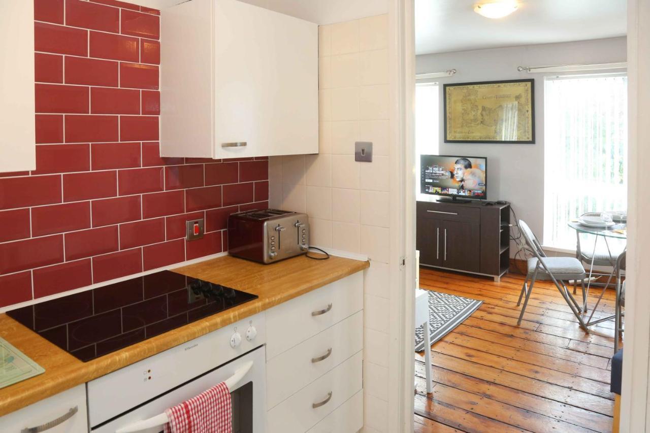Perfect Central City Location - Parking - 3 Beds - 2 Bedrooms Belfast Ngoại thất bức ảnh